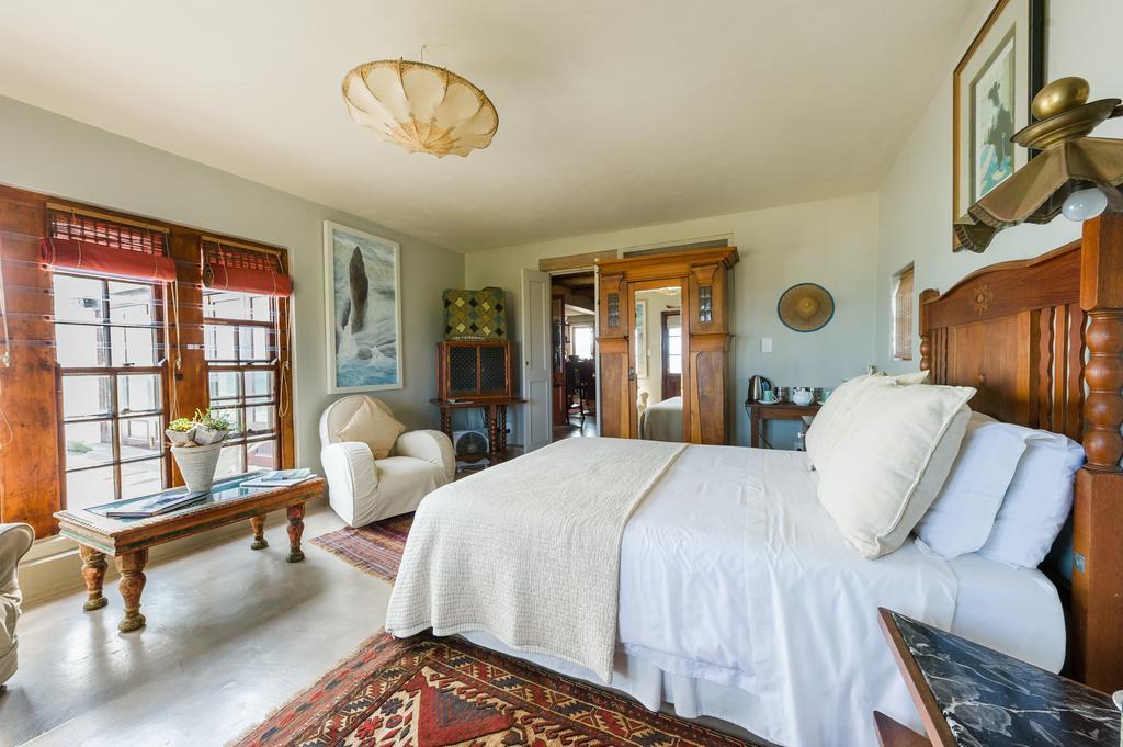 The Oystercatchers Haven At Paternoster Room photo