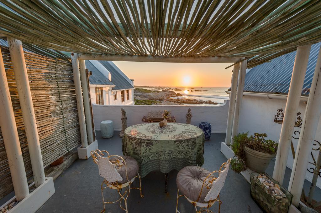 The Oystercatchers Haven At Paternoster Room photo