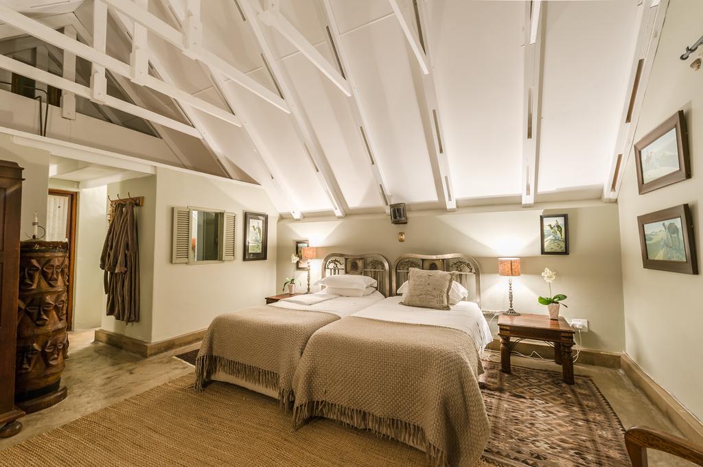 The Oystercatchers Haven At Paternoster Room photo